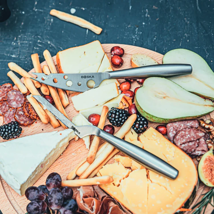 357603-BOSKASemiSoftCheeseKnifeCopenhagen_7.webp