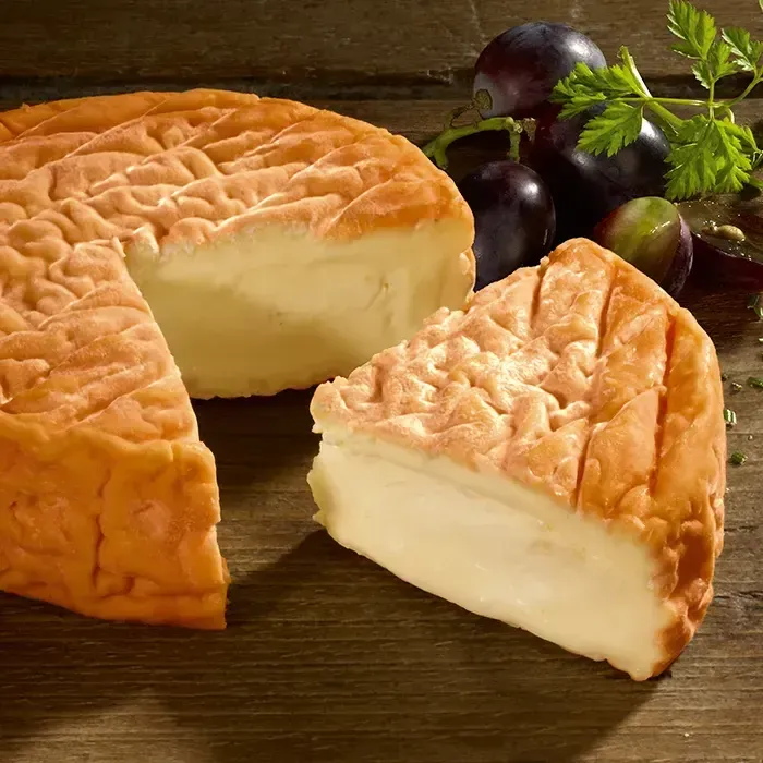 ser-epoisses-berthaut-250g-przekroj.webp