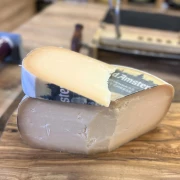 ser-old-amsterdam-kozi-200g-dojrzewajacy.webp