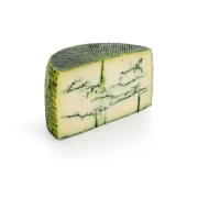 ser-owczy-z-zielonym-pesto-vega-przekrój-struktura.webp